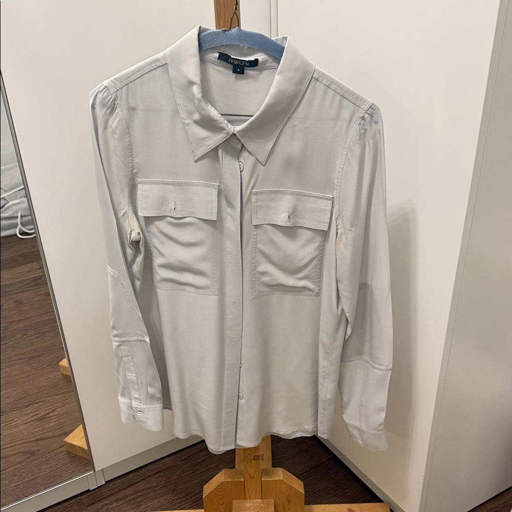 Australian Brand Ping Pong — Women’s Light Grey Long Sleeve Dress Shirt (Size S)